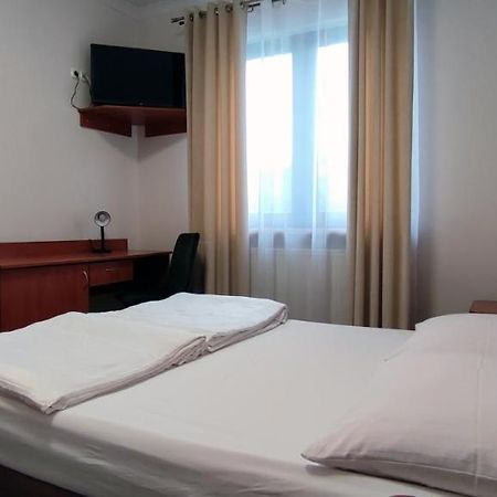 Motel Port 2000 Mostki  Екстериор снимка