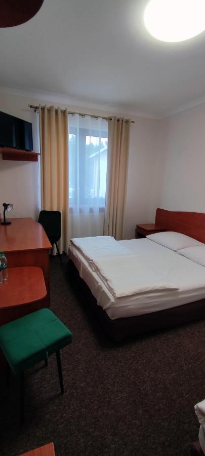 Motel Port 2000 Mostki  Екстериор снимка