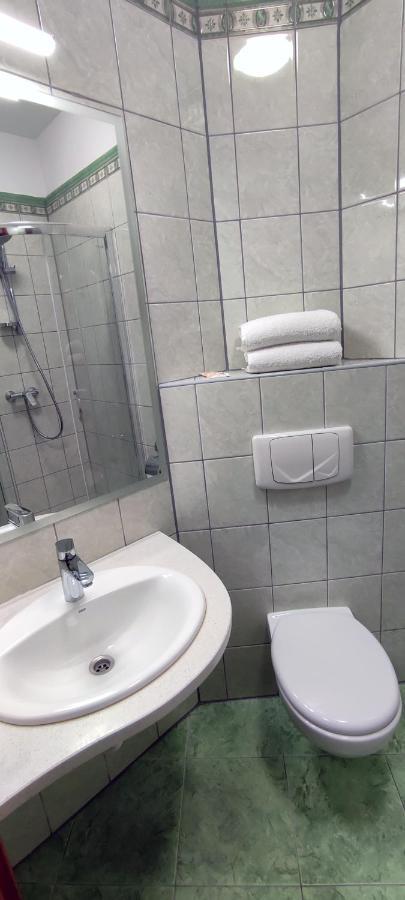 Motel Port 2000 Mostki  Екстериор снимка
